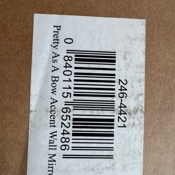 Retired  Mackenzie Pretty as a Bow Accent Wall Mirror Childs New Not Displayed - Picture 3 of 8